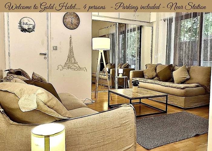 Gold Hotel - Paris-Disney Studio